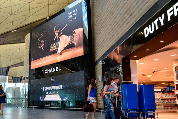 Сеть цифровых экранов в аэропортах России продолжает расширяться!