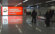 Односторонние лайтбоксы в аэропорту имени Фредерика Шопена в Варшаве