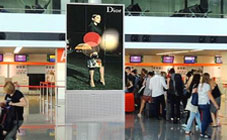 Digital реклама в аэропорту имени Фредерика Шопена в Варшаве