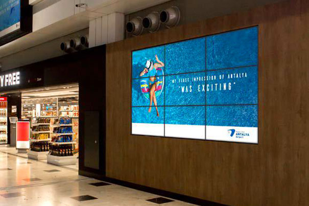 Размещение рекламы на цифровых экранах в аэропорту в Анталии