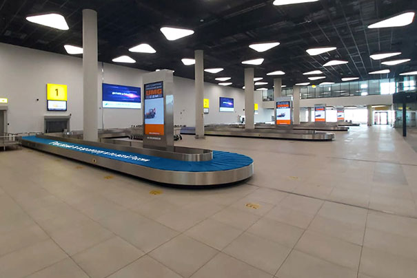 Размещение рекламы на багажном транспортёре в аэропорту в Хабаровске