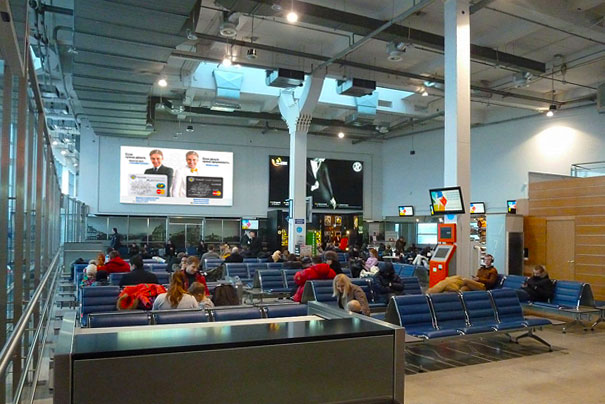 Реклама на лайтбоксах, световых коробах в аэропорту Храброво в Калининграде